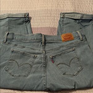 Levi's 311 Shaping Skinny Capri Jeans